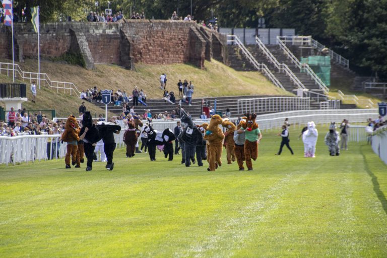 Pantomime Horse Race 2025034