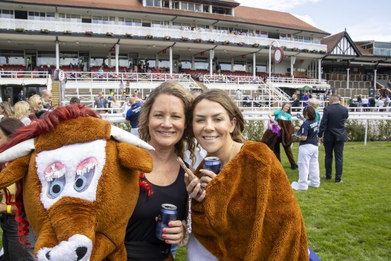 Pantomime Horse Race 2025079